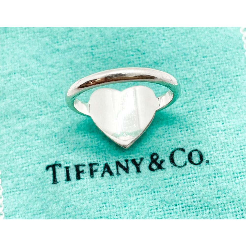 Tiffany & Co. Return to Tiffany Heart Signet Ring Sterling Silver Size 6.25 - Picture 11 of 15
